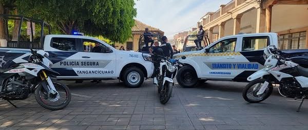 FORTALECE ARTURO HERNÁNDEZ, PARQUE VEHICULAR DE CORPORACIONES DE AUXILIO Y SEGURIDAD